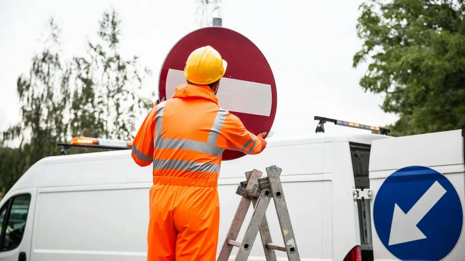 Kostenloses Stock Foto zu @draussen, arbeit van, arbeit vor ort
